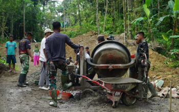 Pembangunan sasaran fisik TMMD ke-128 di Desa Krangean