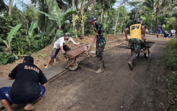 Kegiatan pembangunan fisik TMMD ke-128 Kodim Purbalingga di Desa Krangean