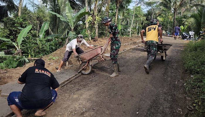 Sasaran Fisik Hampir Rampung, Infrastruktur Desa Krangean Kian Lengkap Berkat TMMD ke-128 Kodim Purbalingga 1 Kegiatan pembangunan fisik TMMD ke-128 Kodim Purbalingga di Desa Krangean