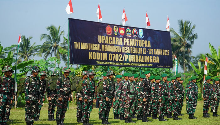 Upacara penutupan TMMD ke-128 Kodim 0702 Purbalingga di Desa Krangean
