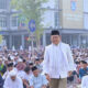 Wako Zulmaeta dalam Salat Idul Adha 1447 Hijriah di halaman Balai Kota Payakumbuh