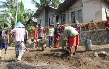 Warga Desa Krangean Tunjukkan Kekompakan di Lokasi TMMD ke-128