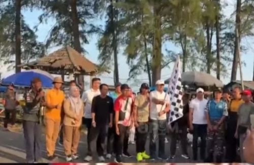Memperingati Hari Laut Sedunia, Sekda Bengkulu Selatan Ikut Jalan Santai dan Senam Bersama Masyarakat 1