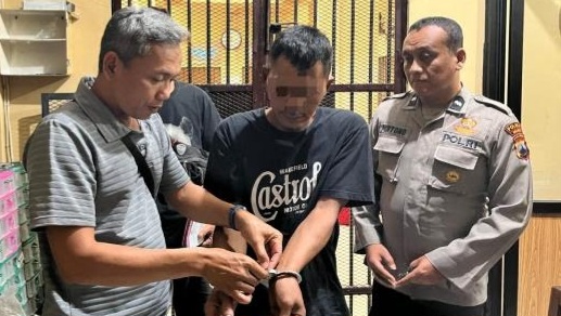 8a448 penggelapan mobil