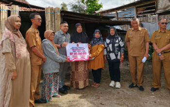 Wakil Ketua DPRD Bukittinggi Beny Yusrial Salurkan Pokir untuk Perbaikan 4 RTLH di 3 kelurahan
