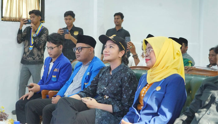 Bupati Annisa bersama Wabup Leli Arni Hadiri Pelantikan Pengurus Cabang PMII Dharmasraya 1 Bupati Annisa bersama Wabup Leli Arni Hadiri Pelantikan Pengurus Cabang PMII Dharmasraya