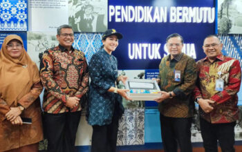 Bupati Dharmasraya Usulkan Revitalisasi 53 Sekolah dan Pembangunan Sekolah Nasional Terintegrasi ke Kemendikdasmen