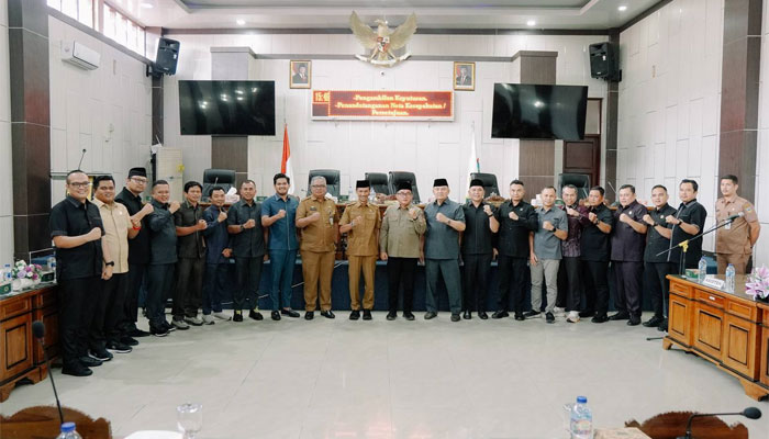 DPRD Solok Selatan Sahkan Perubahan Perda Pajak dan Retribusi Daerah
