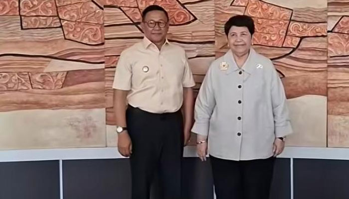 Dubes RI untuk Jepang, Nurmala Kartini Sjahrir bersama Wali Kota Bukittinggi, Ramlan Nurmatias
