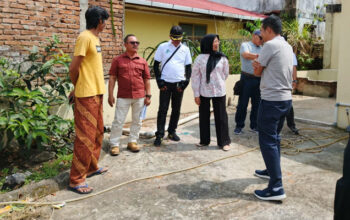 Anggota DPRD Bukittinggi Elfianis Serahkan Pokir Perbaikan Drainase Pasar Pagi Puhun Tembok 4 Anggota DPRD Bukittinggi Elfianis Serahkan Pokir Perbaikan Drainase Pasar Pagi Puhun Tembok
