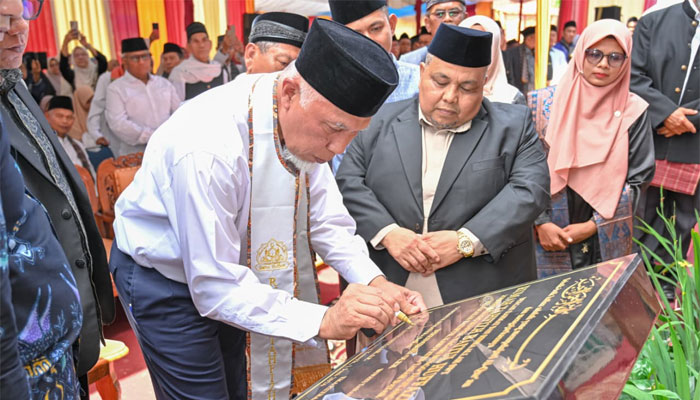 Gubernur Sumbar Resmikan Rumah Tahfiz Baitul Huffazh di Padang Kunyik Tanah Datar 1 Gubernur Sumbar, Mahyeldi resmikan Rumah Tahfiz Baitul Huffazh di Jorong Padang Kunyik, Nagari Bungo Tanjung, kecamatan Batipuh, Kabupaten Tanah Datar