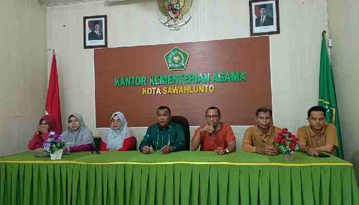 Kemenag Kota Sawahlunto menerima kunjungan silaturahmi Keluarga Besar MIN Kota Solok