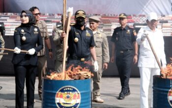 Bea Cukai Jabar Gempur Rokok Ilegal, 44 Juta Rokok Dimusnahkan 3 IMG 20260624 WA0019