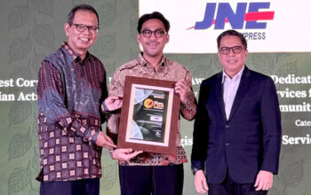 JNE Raih Penghargaan Kategori Logistik dan Kurir di Indonesia CSR Awards 2026 2 JNE Raih Penghargaan Kategori Logistik dan Kurir di Indonesia CSR Awards 2026