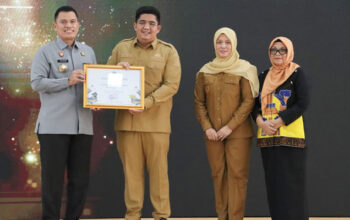 Desa Wisata Pengudang Jadi Kawasan Berbasis Kekayaan Intelektual, Kemenkum Kepri Berikan Piagam ke Bupati Bintan 5 Kemenkum Kepri Berikan Piagam ke Bupati Bintan atas penetapan Desa Wisata Pengudang Jadi Kawasan Berbasis Kekayaan Intelektual