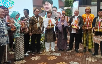 Dianugerahi Penghargaan Kalpataru Adya 2026, Miswanto Harumkan Nama Kabupaten Bintan 4 Ketua Bank Sampah Induk (BSI) Pensosmas Bintan, Miswanto Dianugerahi Penghargaan Kalpataru Adya 2026