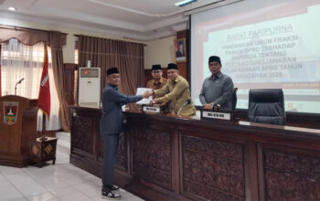 Sampaikan Pandangan Umum terhadap Ranperda Pertanggungjawaban Pelaksanaan APBD 2025, Fraksi DPRD Kota Bukittinggi Sorot Besarnya Silpa 3 6 Fraksi DPRD Kota Bukittinggi Sampaikan Pandangan Umum terhadap Ranperda Pertanggungjawaban Pelaksanaan APBD 2025