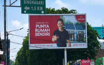 Papan Reklame permanen tanpa izin bebas beroperasi di Kabupaten Malang