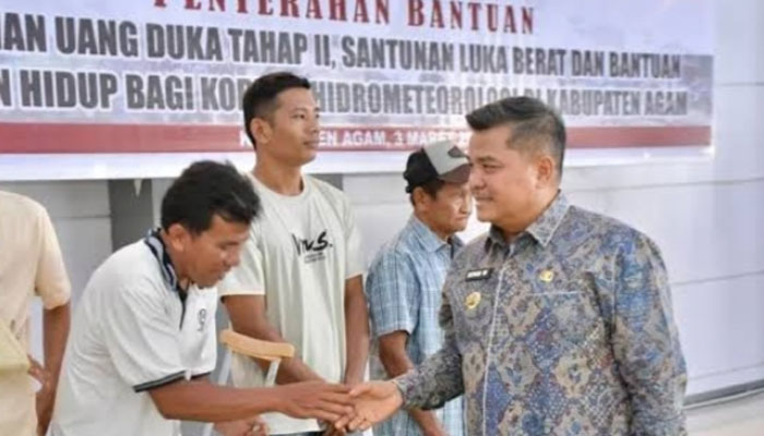 Pemkab Agam Salurkan Bantuan Sosial Rp 11,708 Miliar untuk Korban Bencana Hidrometeorologi 2 Bupati Agam, Benni Warlis salurkan bantuan sosial untuk Korban Bencana Hidrometeorologi