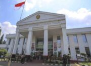 PN Jakarta Timur Umumkan Susunan Majelis Hakim Sidang Roy Suryo dan Dokter Tifa