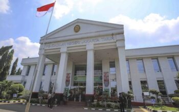PN Jakarta Timur Umumkan Susunan Majelis Hakim Sidang Roy Suryo dan Dokter Tifa