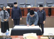 Fraksi-fraksi DPRD Kota Padang Sampaikan Pendapat Akhir Terhadap P-KUA dan P-PPAS TA 2026