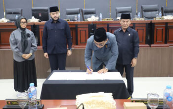Fraksi-fraksi DPRD Kota Padang Sampaikan Pendapat Akhir Terhadap P-KUA dan P-PPAS TA 2026