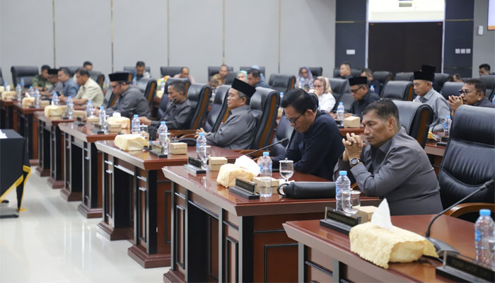 Fraksi-fraksi DPRD Kota Padang Sampaikan Pendapat Akhir Terhadap P-KUA dan P-PPAS TA 2026