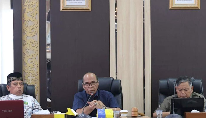 Rapat rutin Tim Ahli DPRD Sumbar