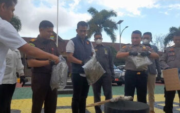 Satresnarkoba Polresta Tanjungpinang Musnahkan Sabu-sabu dan Ganja Kering Seberat 6,9 Kg 5 Satresnarkoba Polresta Tanjungpinang Musnahkan Sabu-sabu dan Ganja Kering Seberat 6,9 Kg