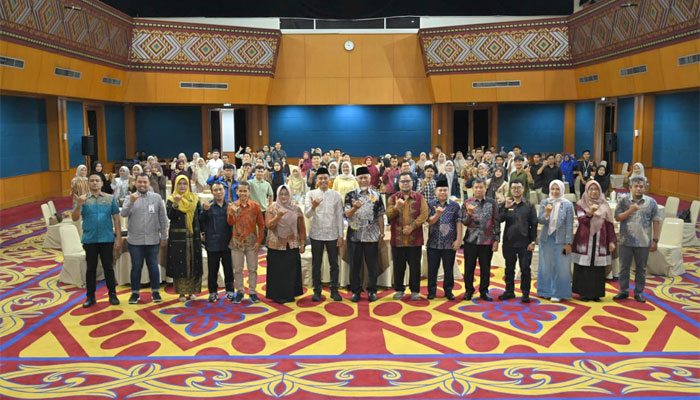 Gubernur Sumbar, Mahyeldi membuka Sharia Financial Talk (SHIFT) dalam rangkaian Sumbar Syariah Innovation Festival (SIF) 2026