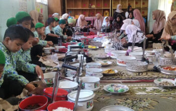 Lepas 28 Murid, TK Raudatul Athfal Bundo Kandung Tandikek Gelar Syukuran