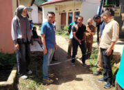 Anggota DPRD Kota Bukittinggi Yerry Amiruddin Serahkan Pokir Pembangunan Jalan Lingkungan di Parak Lalang Pabelokan, Kelurahan Pakan Labuah