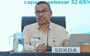 Mulai Implementasikan Gerakan Ayah Teladan, Begini Pesan Sekdaprov Sumbar 8 Sekdaprov Sumbar, Arry Yuswandi memberi keterangan tentang implementasi Gerakan Ayah Teladan Indonesia