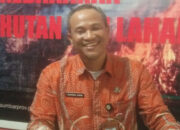 Dishut Sumbar Bagikan 200 Ribu Bibit Pohon dalam Program Perhutanan Sosial 9 Kepala Dinas Kehutanan Sumbar, Dr. Ferdinal Asmin sebut distribusi bibit pohon