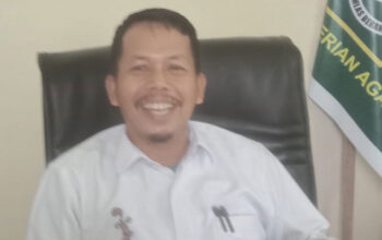 Warga Mulai Resah, Kepala KUA Kecamatan V Koto Kampung Dalam Diduga Lakukan Pungli kepada Pasangan Pengantin 4 Kepala Kantor Urusan Agama (KUA) Kecamatan V Koto Kampung Dalam, Masrijal Habib
