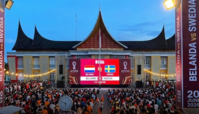 Di Tengah Tekanan Ekonomi, Pemkab Dharmasraya Hadirkan Nobar Piala Dunia untuk Gerakkan UMKM dan Ekonomi Rakyat