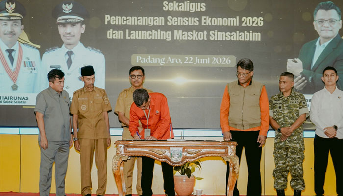 Sensus Ekonomi 2026, Masyarakat Solok Selatan Diminta Berikan Data yang Jujur 1 Pemerintah Kabupaten bersama dengan BPS Solok Selatan secara resmi mencanangkan pelaksanaan Sensus Ekonomi 2026