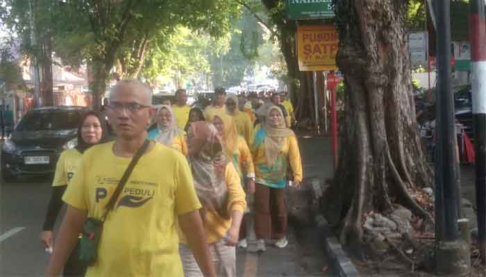 ASN dan Karyawan BMCKTR dan Perkimtan Sumbar Jalan Santai Bareng 1 ASN dan Karyawan BMCKTR dan Perkimtan Sumbar Jalan Santai Bareng