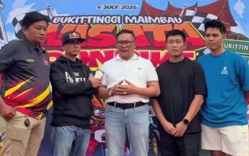 Wako Ramlan Nurmatias saat pembukaan Bukittinggi Maimbau Wisata Runbike