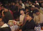 Bupati Dharmasraya Membaur Bersama Ratusan Warga di Nobar Final Piala Dunia 2026 9 Bupati Dharmasraya, Annisa Suci Ramadhani membaur bersama warga di Nobar Final Piala Dunia 2026