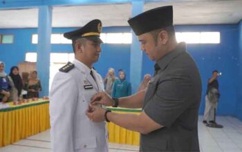Bupati Sijunjung Lantik Khaidir Ali Daulay sebagai Camat IV Nagari 3 Bupati Sijunjung, Benny Dwifa Yuswir lantik Khaidir Ali Daulay sebagai Camat IV Nagari