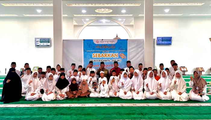 Liburan Sekolah, 50 Pelajar dan Mahasiswa Tanjungpinang Perkuat Hubungan dengan DTQ di Masjid Jami' Nurul Iman 1 Rumah Tahfiz Nurul Iman bekerjasama dengan Masjid Jami' Nurul Iman menyelenggarakan Daurah Tahfizhul Qur'an (DTQ)