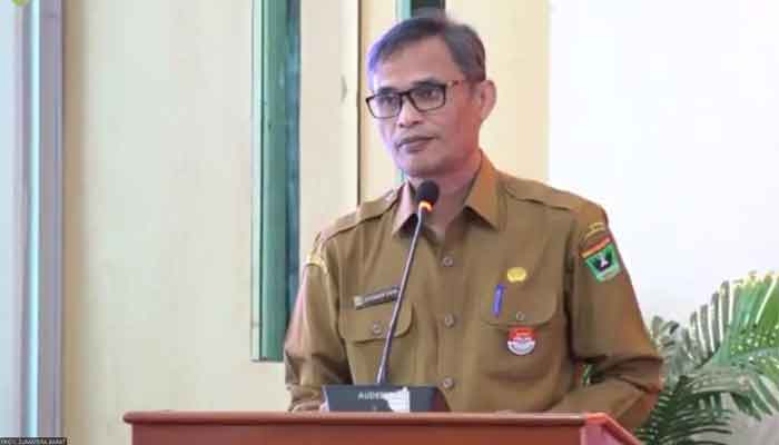Perkuat Standar Pelayanan Minimal, Pemprov Sumbar Luncurkan Inovasi SAPA SPM dan RUNDIANG SPM 1 Kepala Biro Pemerintahan dan Otonomi Daerah Setda Provinsi Sumbar, Ezeddin Zain saat peluncuran SAPA SPM dan RUNDIANG SPM