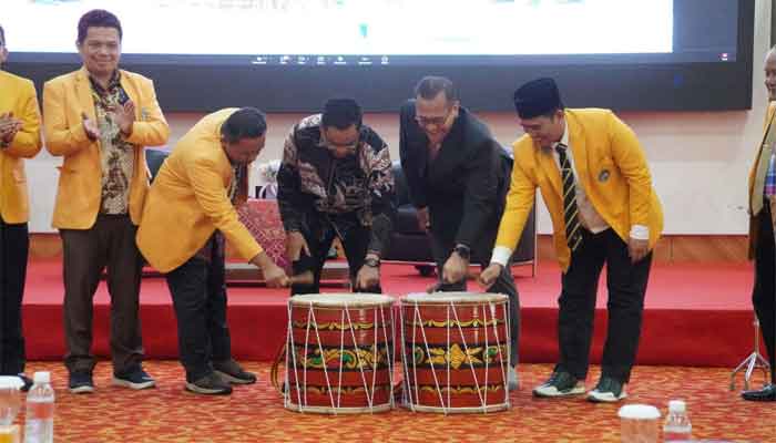 Gelar ICOSHR ke-10, FIK UNP Hadirkan Akademisi dari 10 Negara