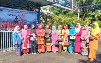 IKWI Sumbar Juara Umum Lomba Busana Adat Nusantara Tingkat Nasional