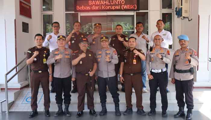 Jajaran Polres Sawahlunto Pererat Silaturahmi dengan Kejari