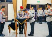 Kapolri Pimpin Pelantikan dan Sertijab 6 Kapolda