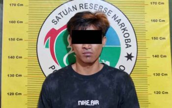 Satresnarkoba Polres Sawahlunto Amankan Mahasiswa Diduga Terlibat Kasus Penyalahgunaan Narkotika 3 Satresnarkoba Polres Sawahlunto amankan seorang Mahasiswa diduga terlibat Kasus penyalahgunaan Narkotika jenis sabu-sabu