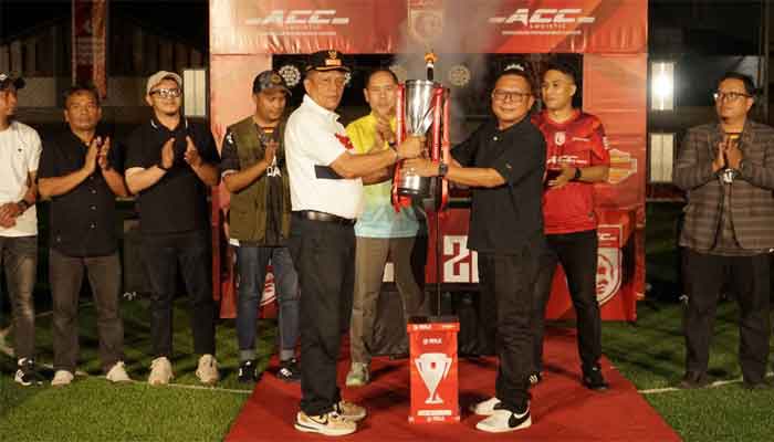 Wawako Elzadaswarman serahkan hadiah Minisoccer Payakumbuh League (MPL) Season 2 Tahun 2026